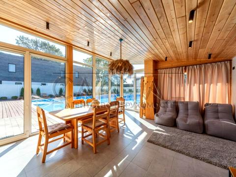 дом по адресу осіння, 6