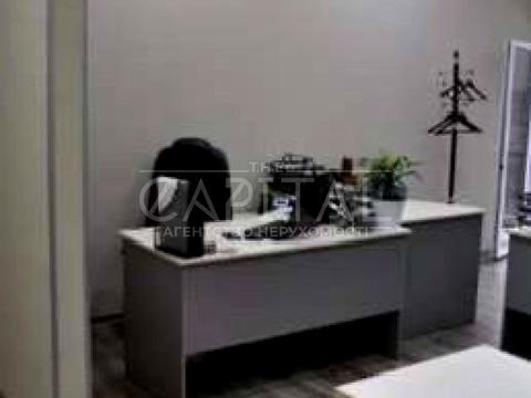 комерційна за адресою Ярославів Вал, 14