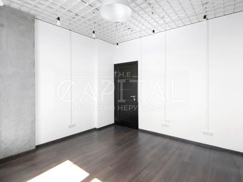 коммерческая по адресу Кирило-Мефодіївська, 2А