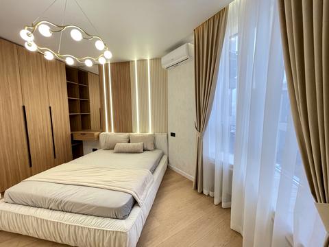 квартира по адресу Молодіжна ул., 8