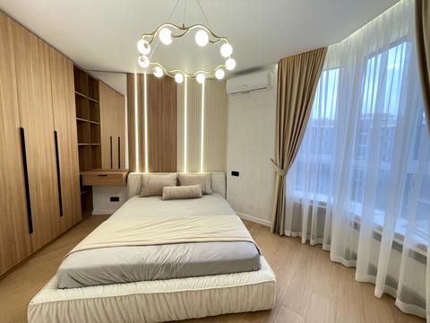 квартира по адресу Молодіжна ул., 8