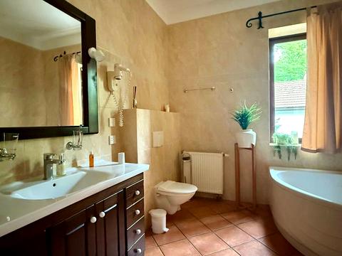 будинок за адресою Старокиївська вул., 2/10