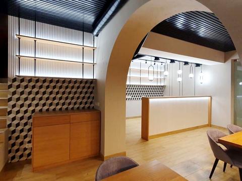 коммерческая по адресу  ул., 400