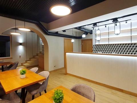 коммерческая по адресу  ул., 400