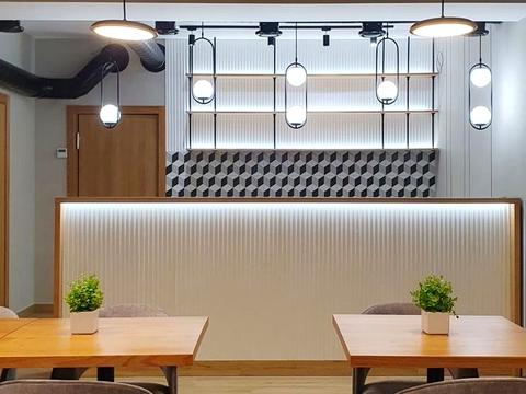 коммерческая по адресу  ул., 400