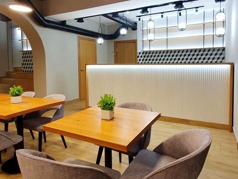 коммерческая по адресу  ул., 400