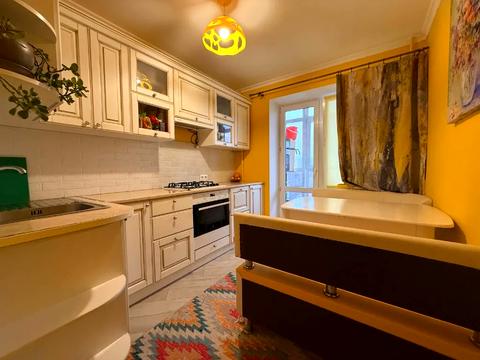 квартира за адресою Тополина вул., 7