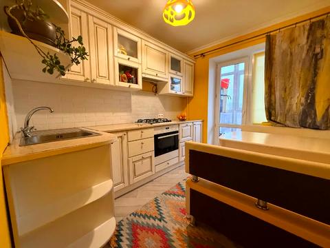 квартира за адресою Тополина вул., 7