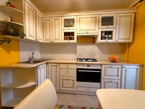 квартира за адресою Тополина вул., 7