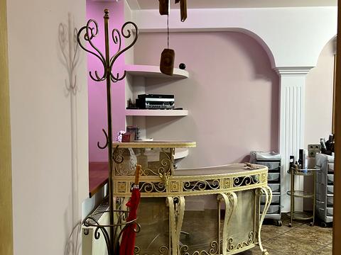 комерційна за адресою Миколи Голего вул. (Лебедєва-Кумача), 5