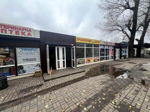 комерційна за адресою Романа Шухевича вул. (Курчатова), 3