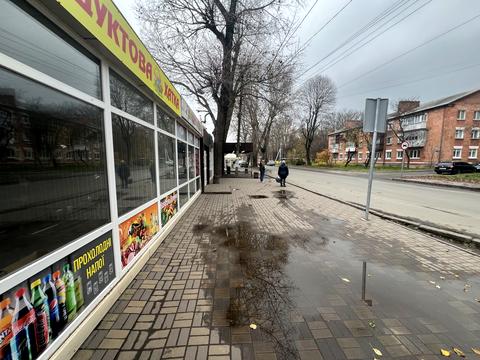 коммерческая по адресу Романа Шухевича ул. (Курчатова), 3