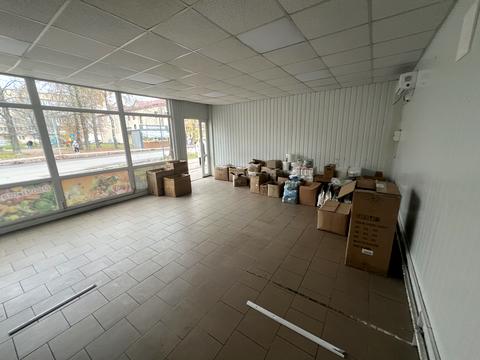 комерційна за адресою Романа Шухевича вул. (Курчатова), 3