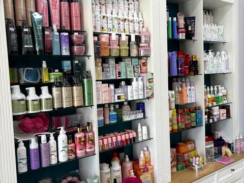 комерційна за адресою Драгоманова вул., 4-А