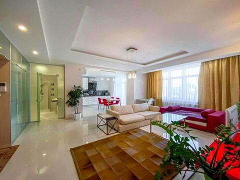 квартира по адресу Круглоуниверситетская ул., 3-5