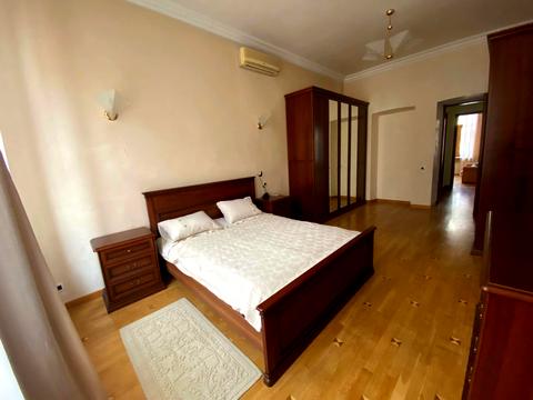 квартира за адресою Андріївський узвіз, 1-А