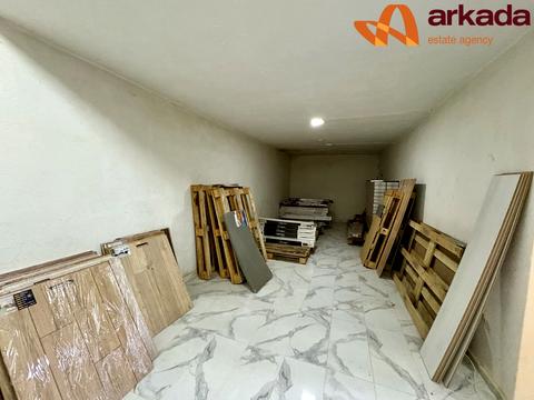 комерційна за адресою Володимира Івасюка вул., 76а