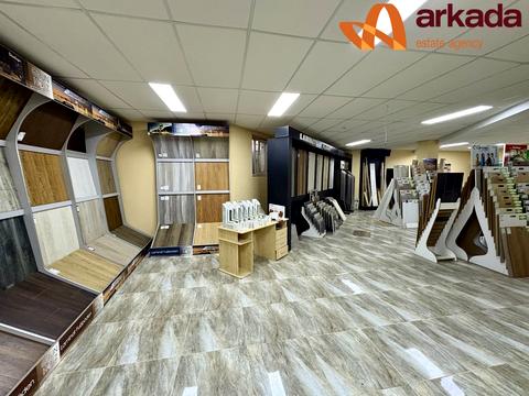 комерційна за адресою Володимира Івасюка вул., 76а