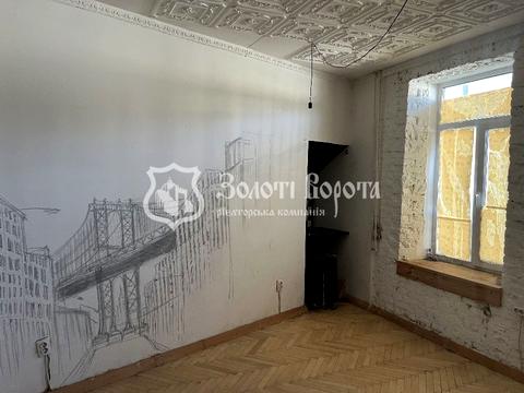 комерційна за адресою Воздвиженська вул., 60в