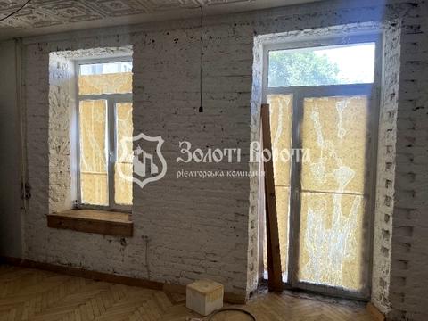 комерційна за адресою Воздвиженська вул., 60в