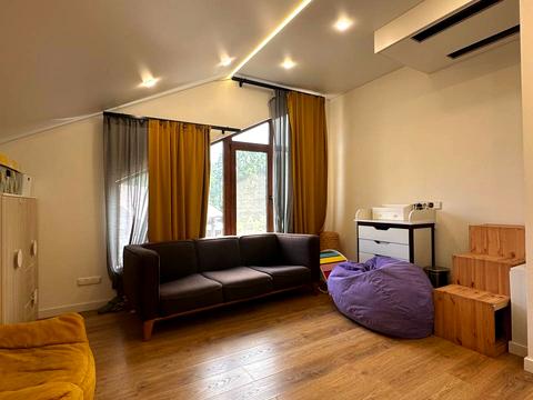 дом по адресу Хрещатик