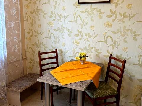 квартира за адресою Андрія Мельника вул. (), 8