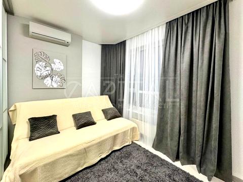 квартира по адресу Александра Мишуги ул., 2