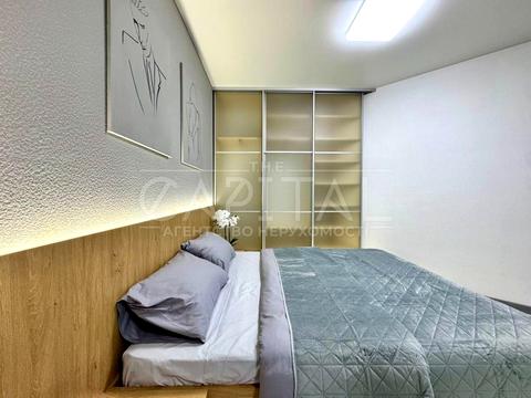 квартира по адресу Александра Мишуги ул., 2