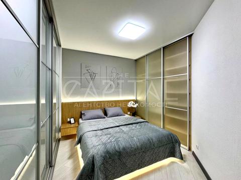 квартира по адресу Александра Мишуги ул., 2