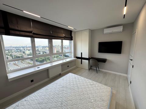 квартира за адресою Миколи Гулака вул., 4