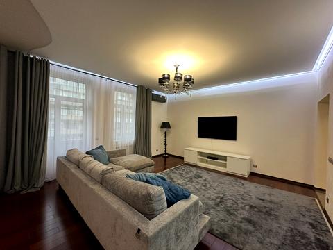 квартира за адресою Шовковична вул., 32/34