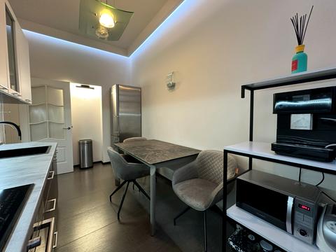 квартира за адресою Шовковична вул., 32/34