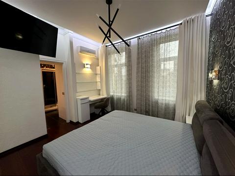 квартира за адресою Шовковична вул., 32/34