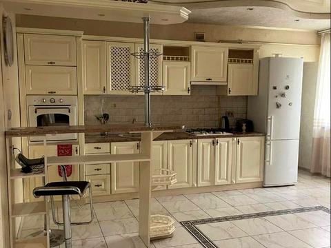 квартира за адресою Залізнична вул., 4