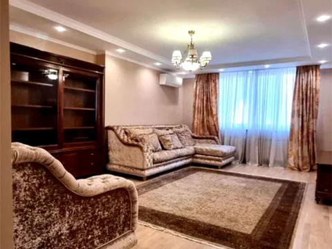 квартира за адресою Єлизавети Чавдар вул., 2