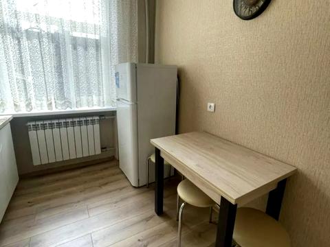 квартира за адресою Святослава Караванського вул. (Жуковського), 17