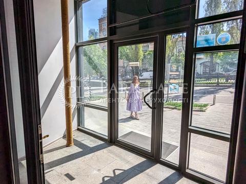 комерційна за адресою Тараса Шевченка бульв., 2