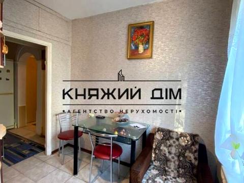 квартира за адресою Докії Гуменної вул. (Юрія Смолича), 4