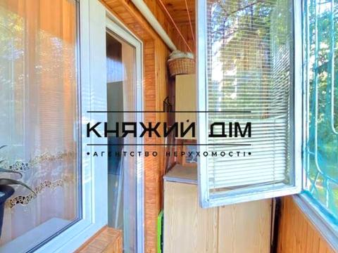 квартира за адресою Докії Гуменної вул. (Юрія Смолича), 4