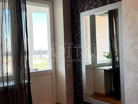 квартира за адресою Панаса Мирного вул., 28-А