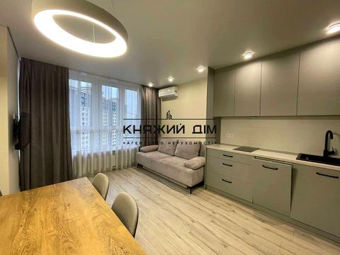 квартира за адресою Михайла Максимовича вул. (Онуфрія Трутенка), 32-Б