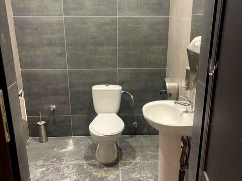 комерційна за адресою Павла Вірського бульв. (Саратівська), 49