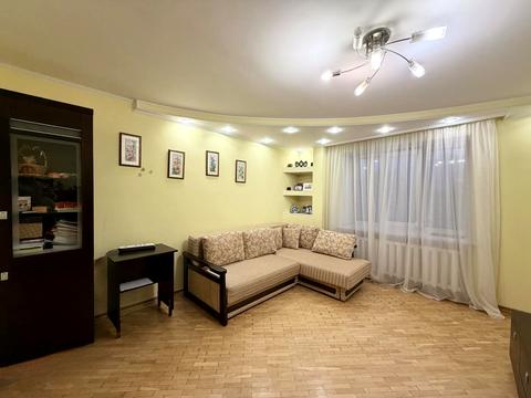 квартира за адресою Київ, Драгоманова вул., 15-А