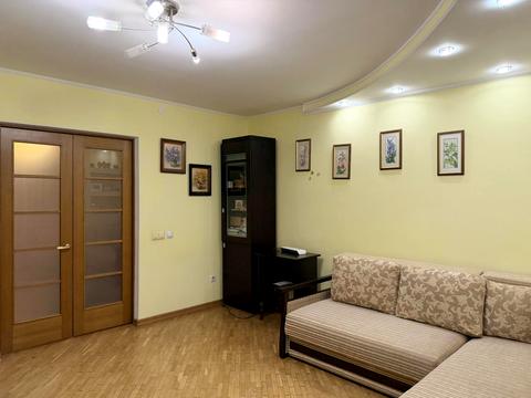 квартира за адресою Київ, Драгоманова вул., 15-А