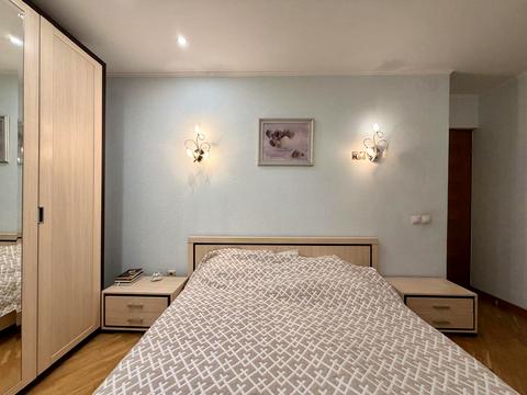 квартира за адресою Київ, Драгоманова вул., 15-А