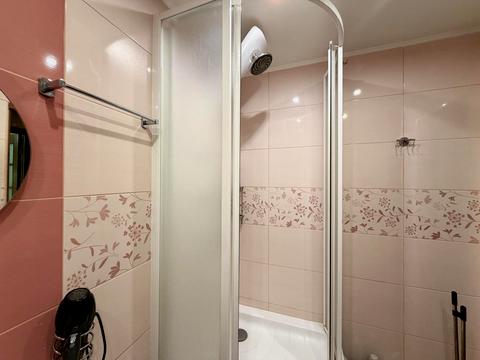 квартира за адресою Київ, Драгоманова вул., 15-А