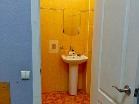 коммерческая по адресу Николая Амосова ул., 4