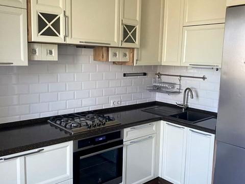 квартира за адресою Вишнева вул., 1