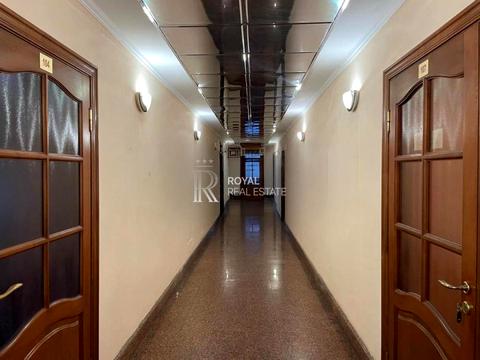 комерційна за адресою Загорівська вул. (Багговутівська), 17-21