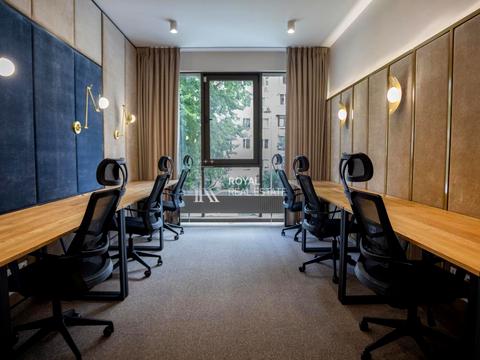 коммерческая по адресу Барбюса Анрі вул., 28-А